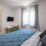 Sofia Βίλα Valtura